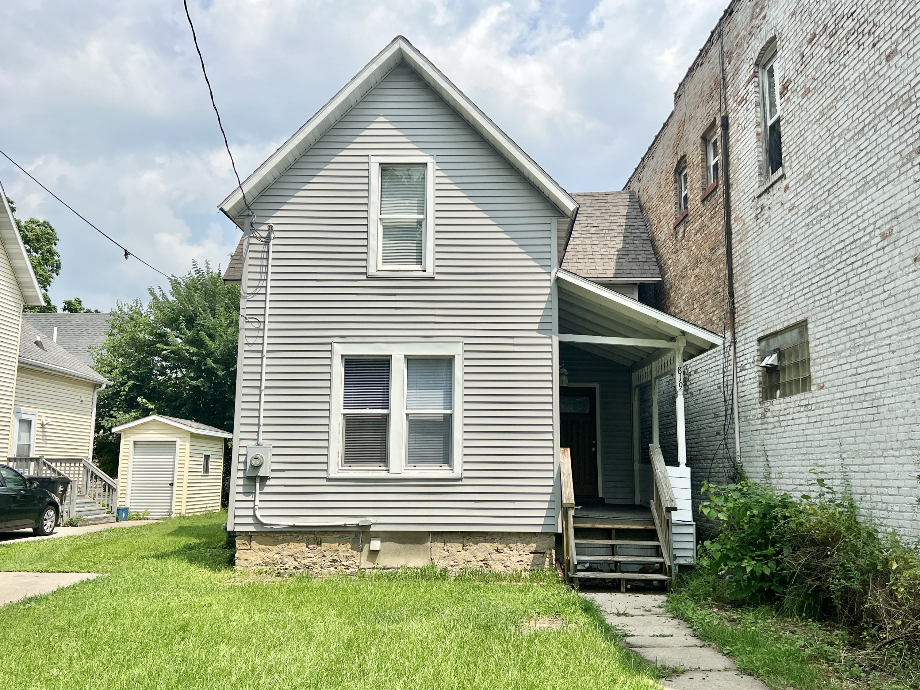 Property main image